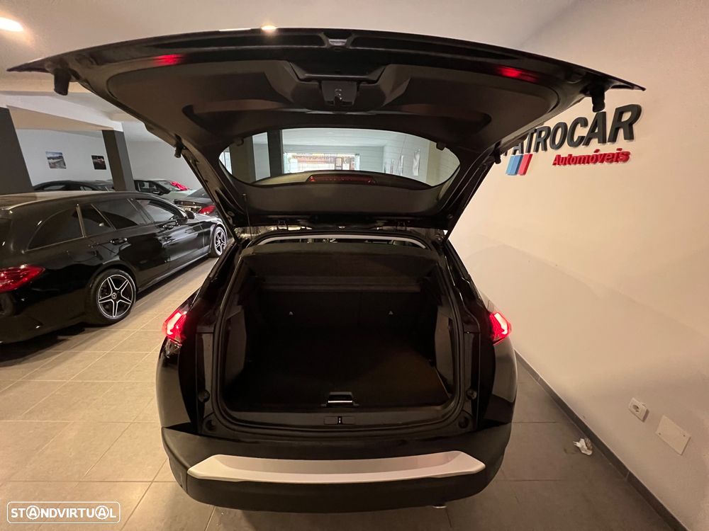 Peugeot 2008 1.5 BlueHDi Allure Pack EAT8 - 21