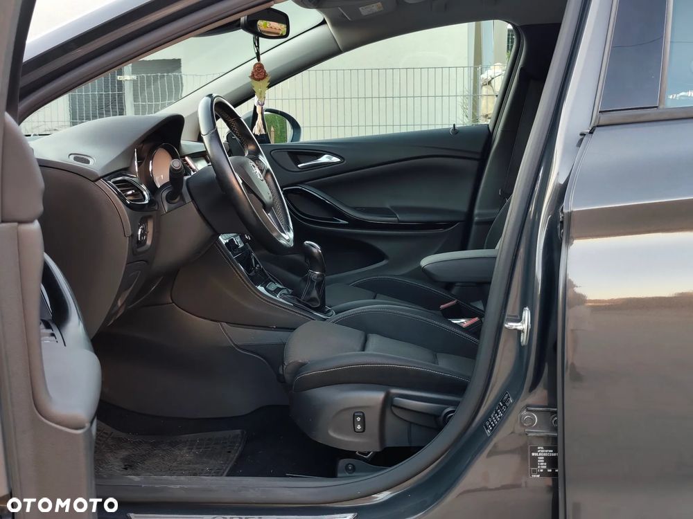 Opel Astra 1.4 Turbo Ultimate - 25