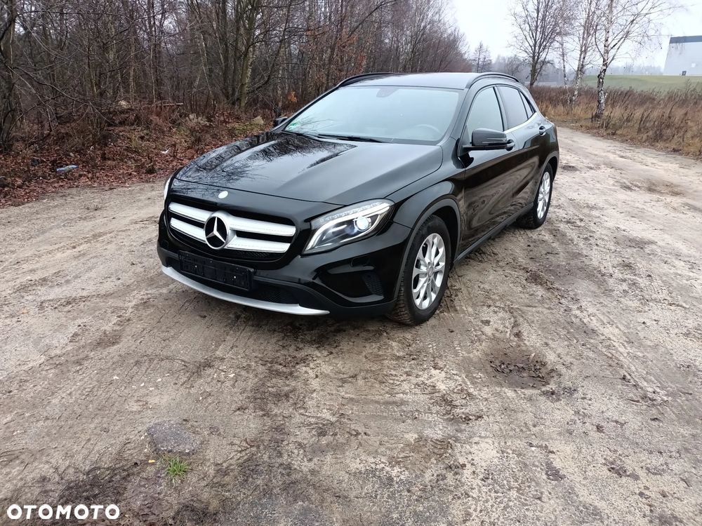 Mercedes-Benz GLA 180 (CDI) d 7G-DCT Urban - 2