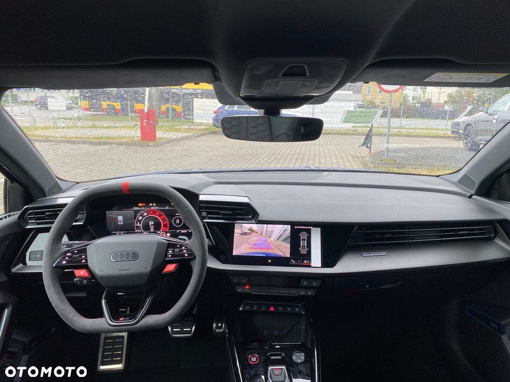 Audi RS3 Limousine - 12