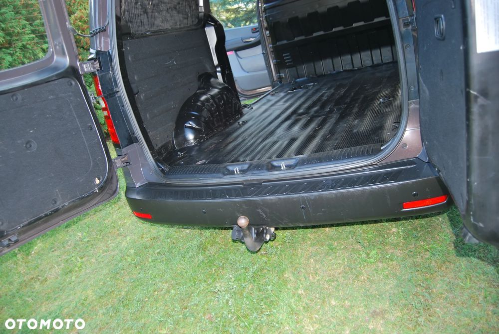 Hyundai GRAND STAREX - 17