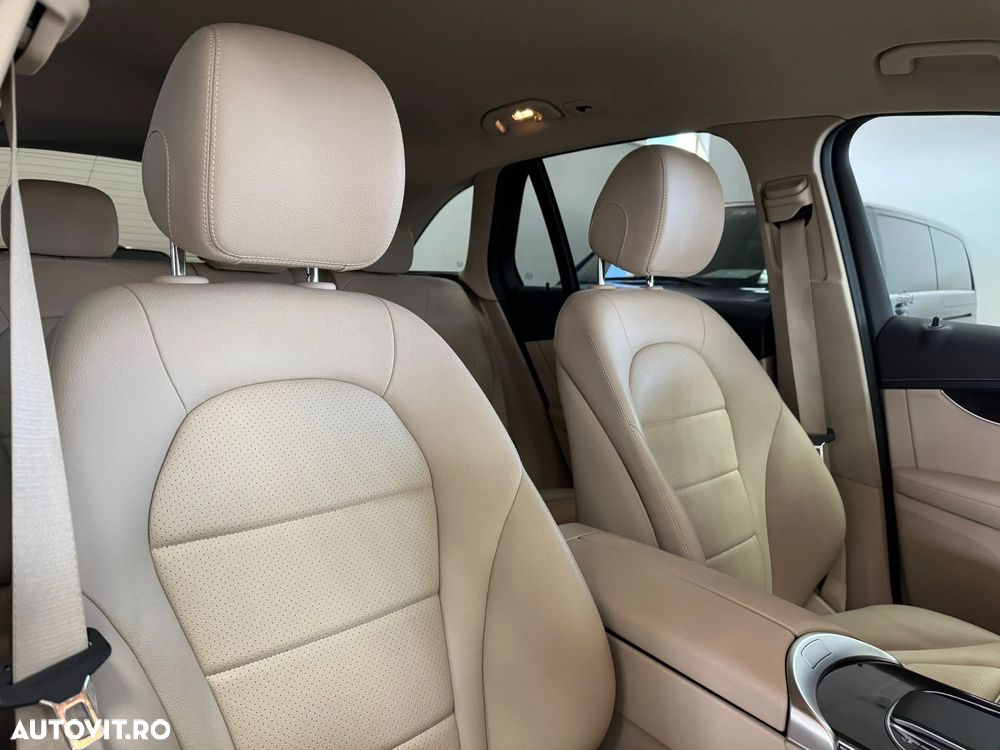 Mercedes-Benz GLC 220 d 4Matic 9G-TRONIC Exclusive - 23