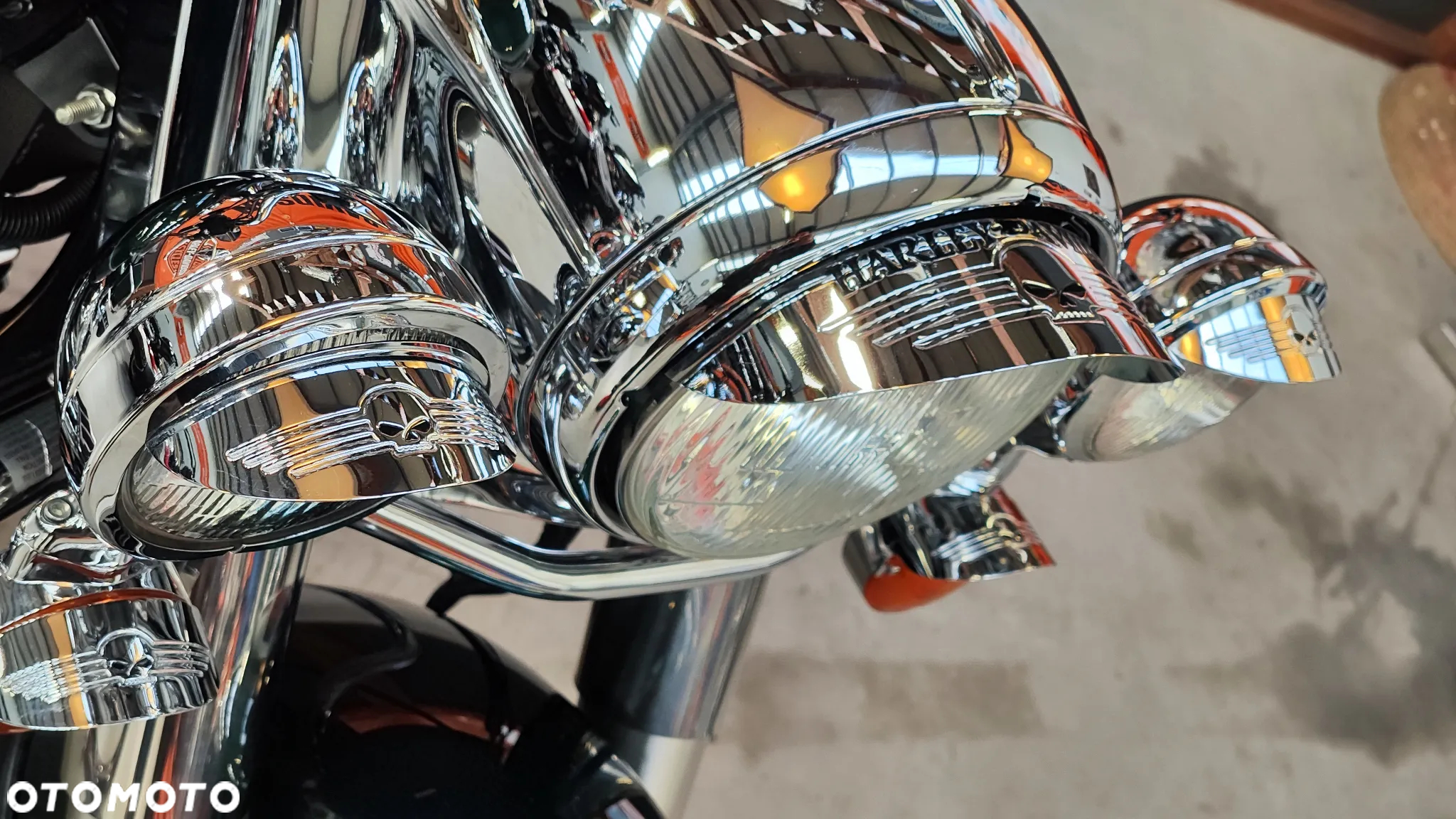 Harley-Davidson Touring Road King - 19