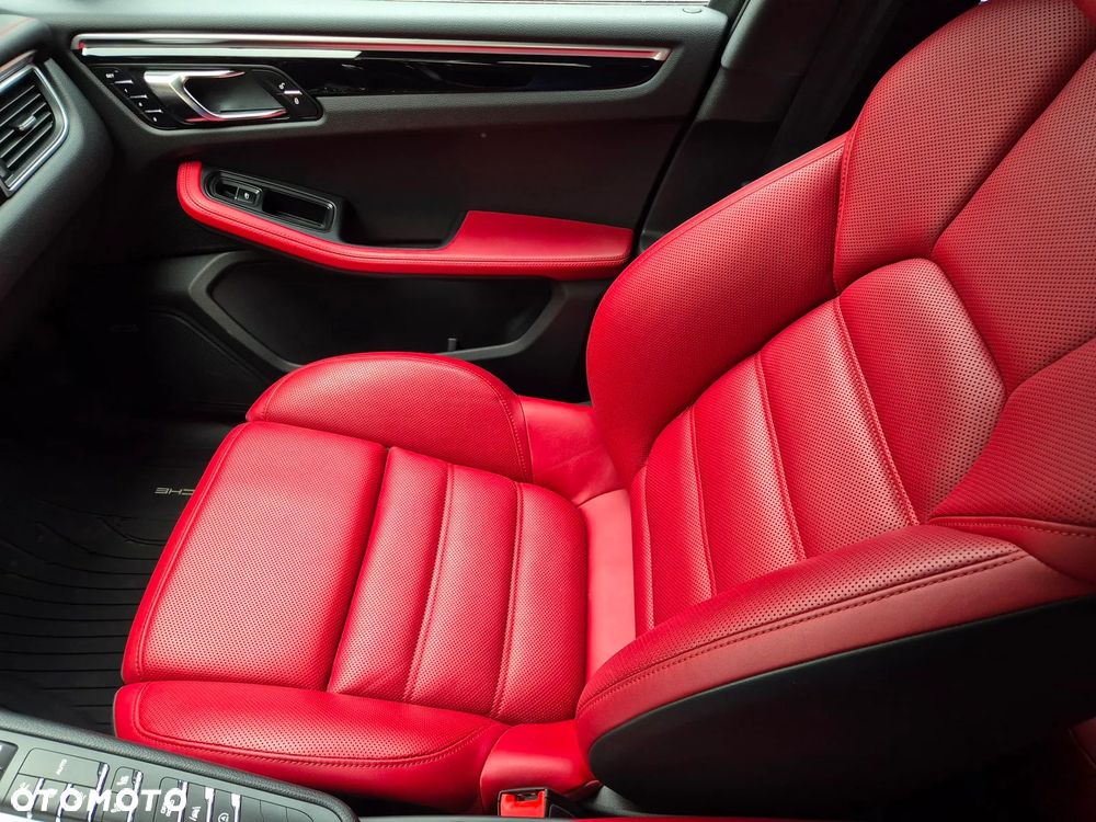 Porsche Macan - 14