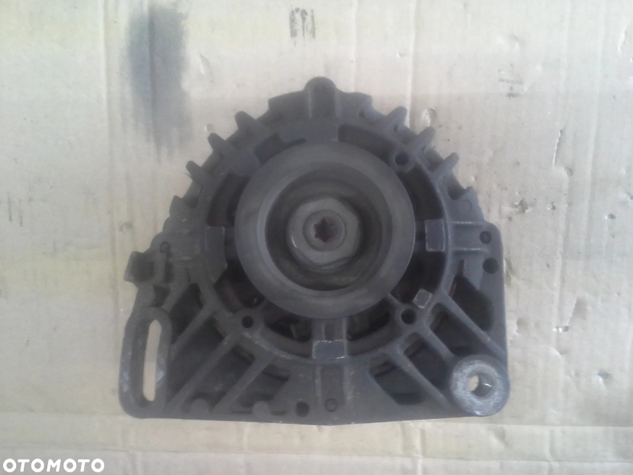 Renault Clio Kangoo Thalia 1.2 16V alternator Valeo 95A  7700437090  SG9B035  25424220 - 10