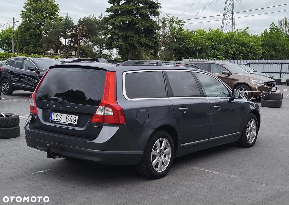 Volvo V70 D3 Momentum - 6