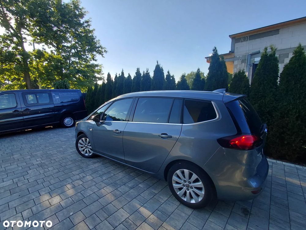 Opel Zafira 1.4 T Cosmo EcoFLEX S&S EU6 - 27