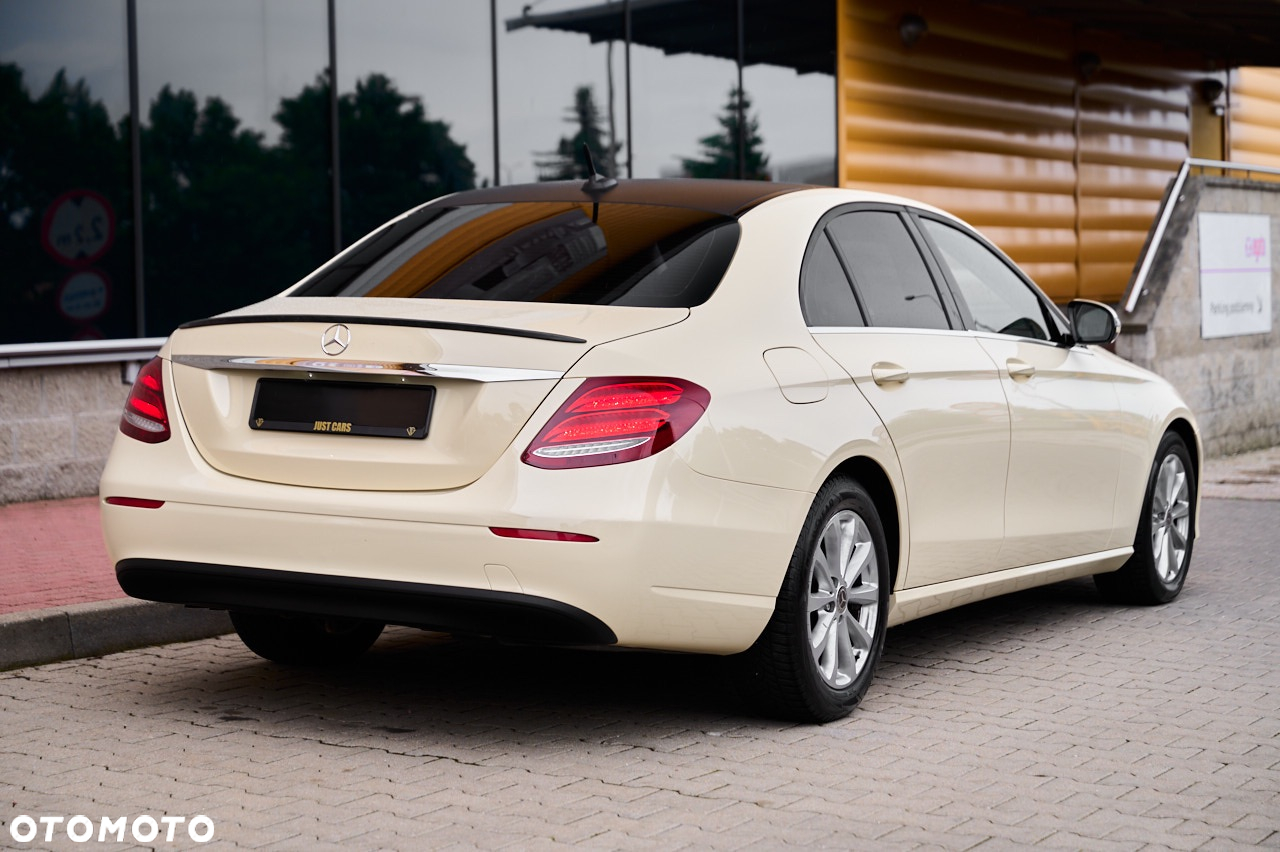 Mercedes-Benz Klasa E 200 d 9G-TRONIC - 12