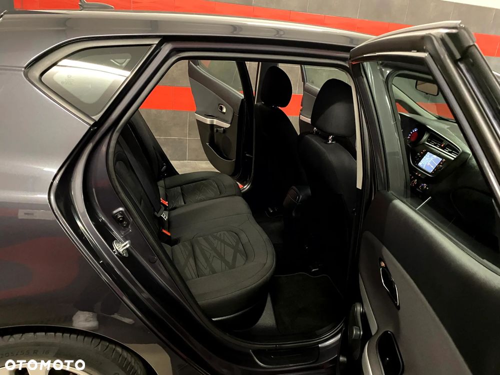 Kia Ceed 1.6 GDI Platinum Edition - 22