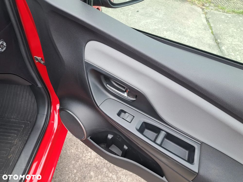 Toyota Yaris 1.33 Active - 28