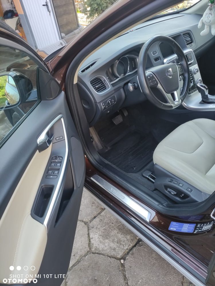 Volvo V60 T5 Drive-E Summum - 13