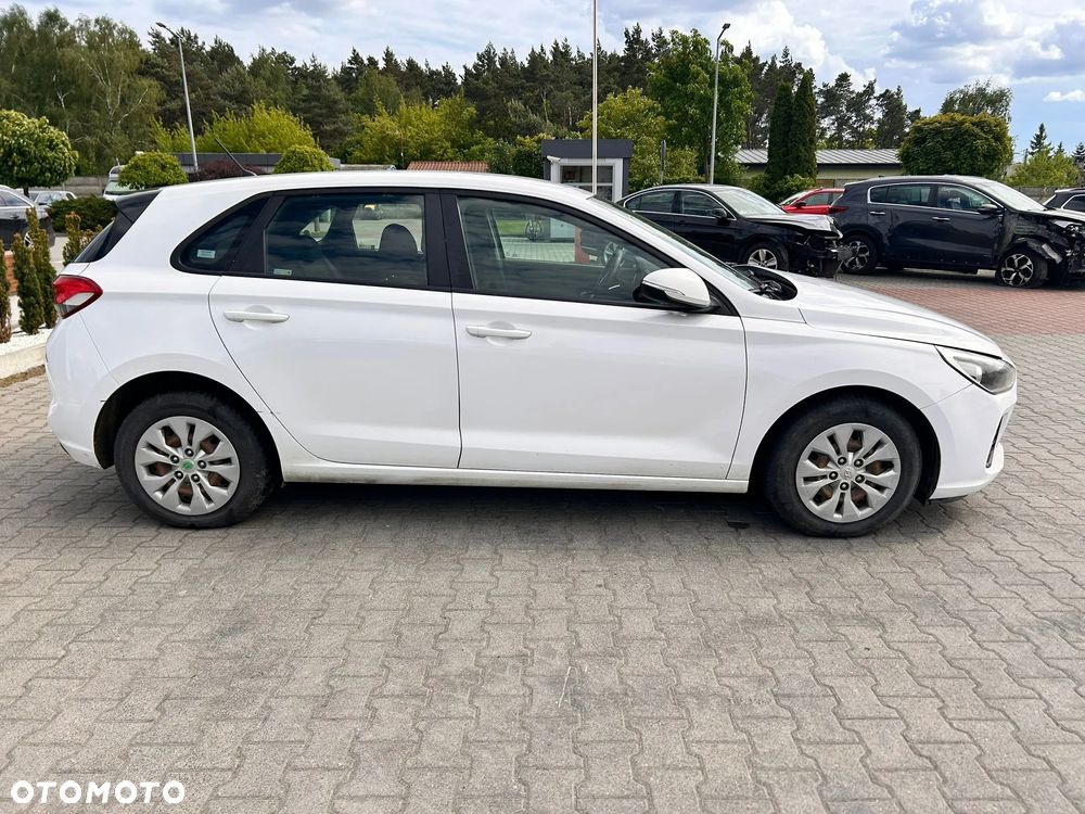 Hyundai i30 1.6 D Classic + - 1