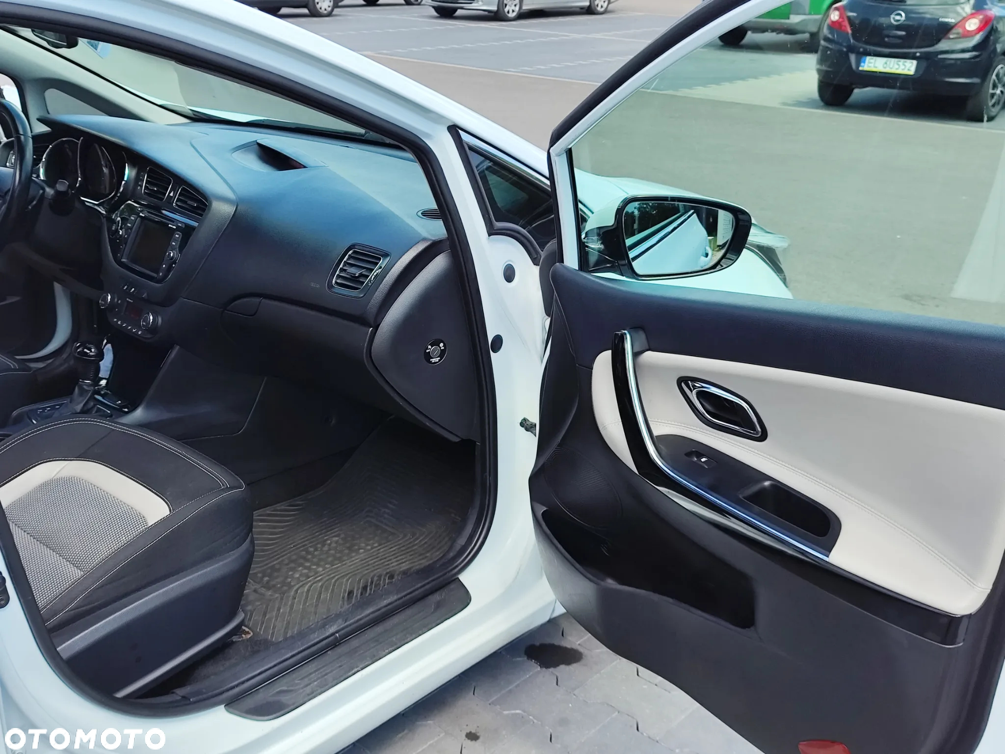 Kia Ceed 1.6 CRDi 128 Platinum Edition - 20