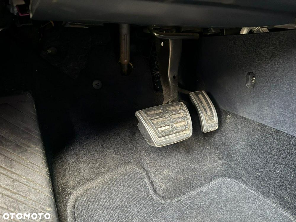 Skoda Octavia 2.0 TSI RS Challenge 245 DSG - 19