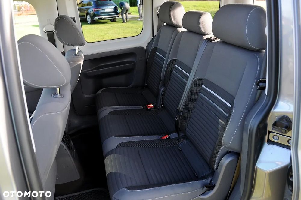 Volkswagen Caddy 2.0 TDI Trendline 4Motion DSG - 15