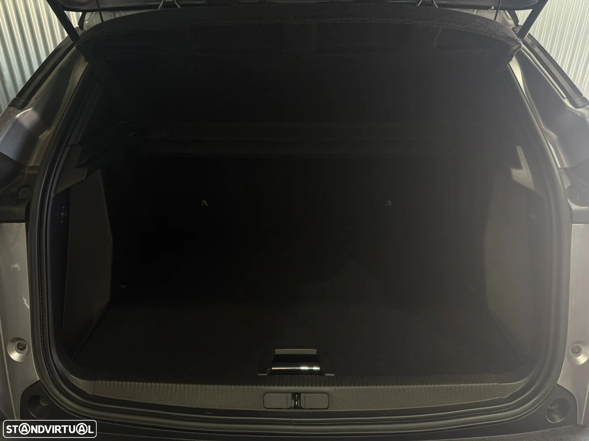 Peugeot 2008 1.2 PureTech GT - 34
