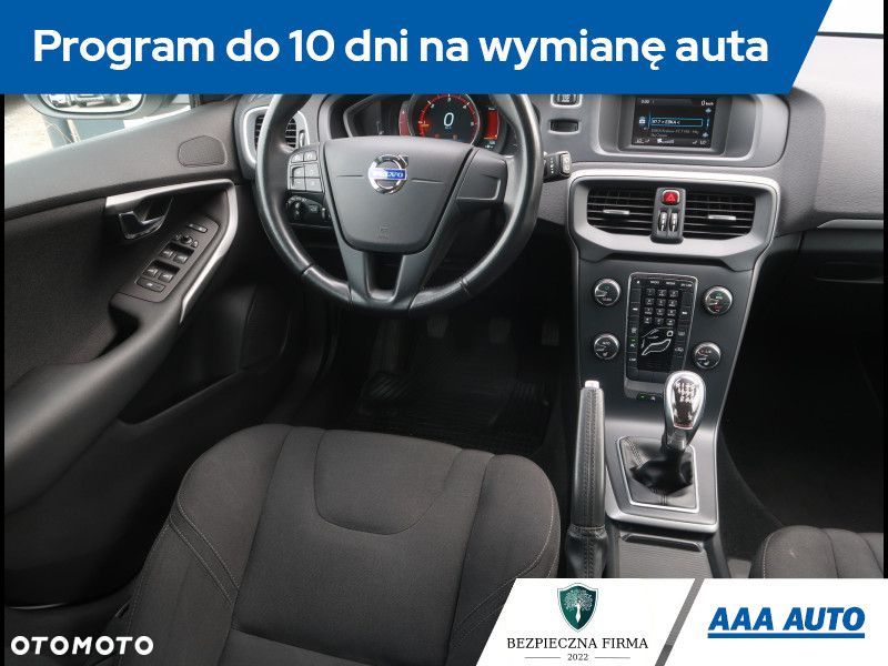Volvo V40 - 8