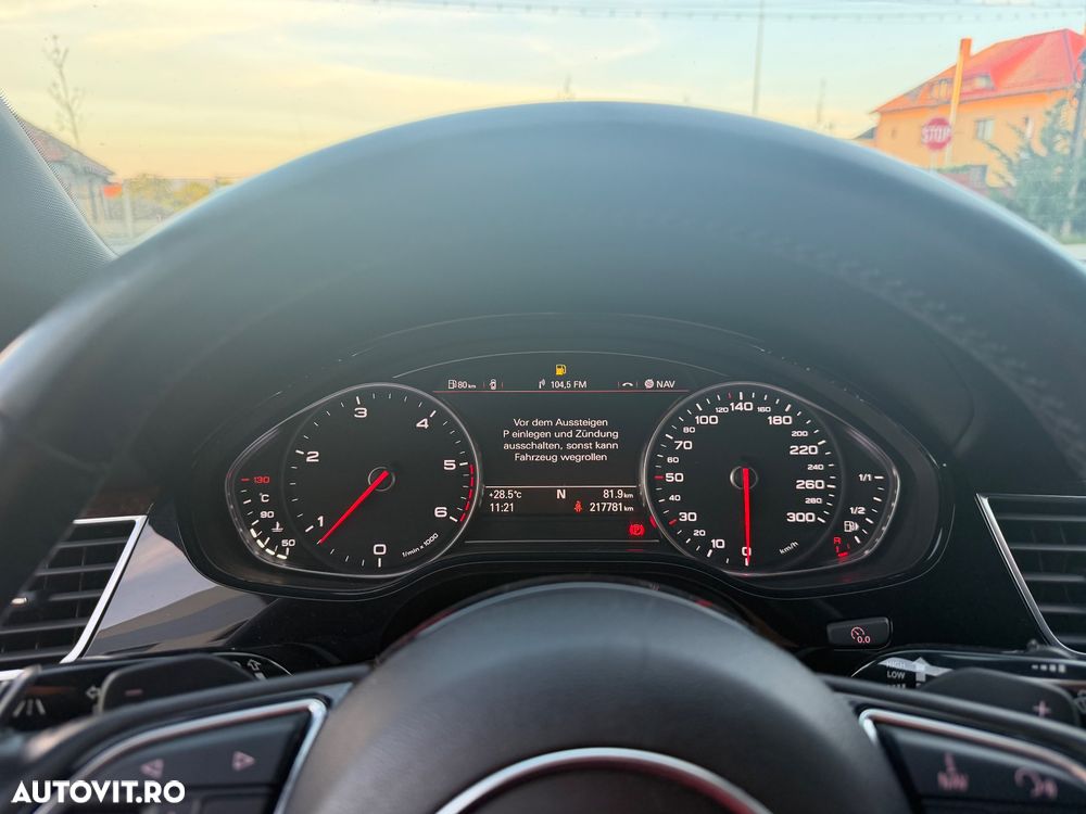 Audi A8 3.0 TDI ultra DPF quattro tiptronic - 29