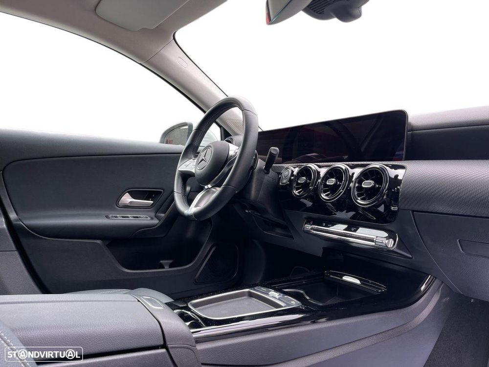 Mercedes-Benz A 200 Standard - 15