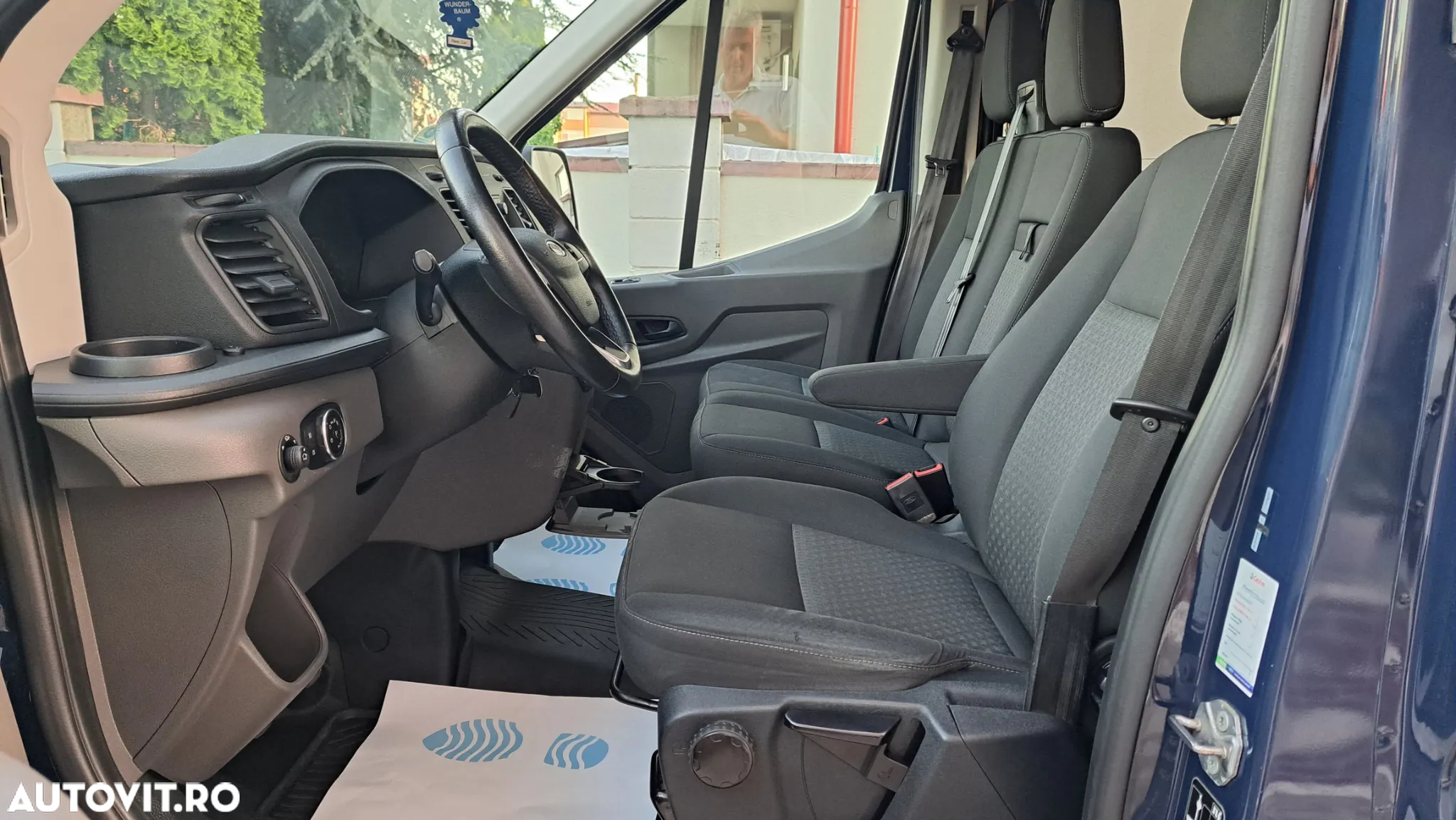Ford Transit 350 2.0 EcoBlue 170 CP L3H2 Kombi FWD Trend - 17