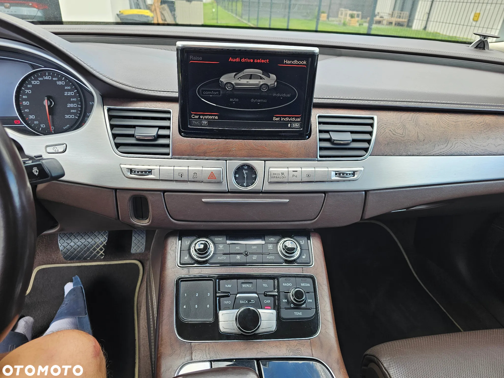 Audi A8 4.2 TDI Quattro - 8
