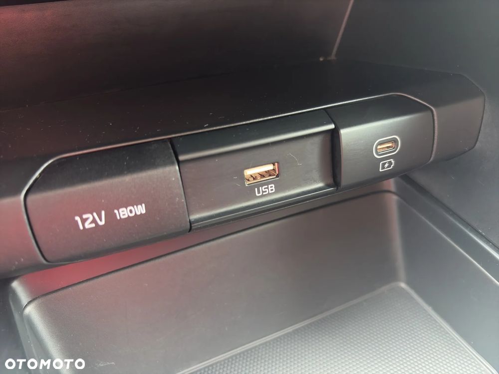 Kia Ceed 1.5 T-GDI M DCT - 33