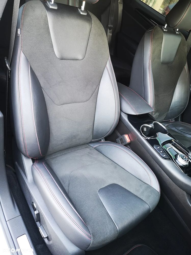 Ford Mondeo 2.0 EcoBlue ST-Line - 27