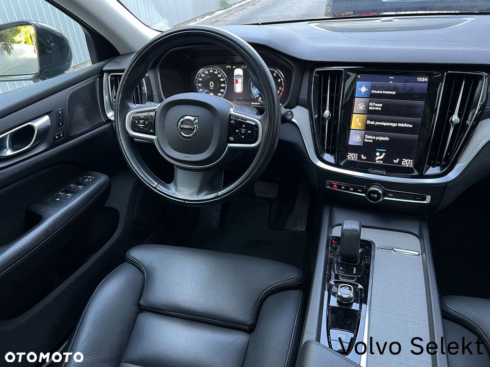 Volvo V60 Cross Country - 12