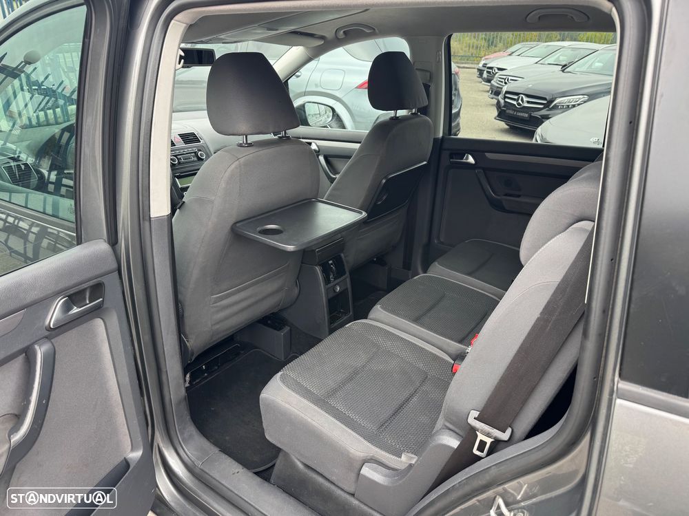 VW Touran 1.6 TDI Blue.Confortline 7L - 12