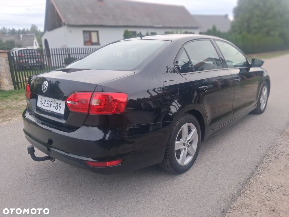 Volkswagen Jetta 1.2 TSI Life - 8