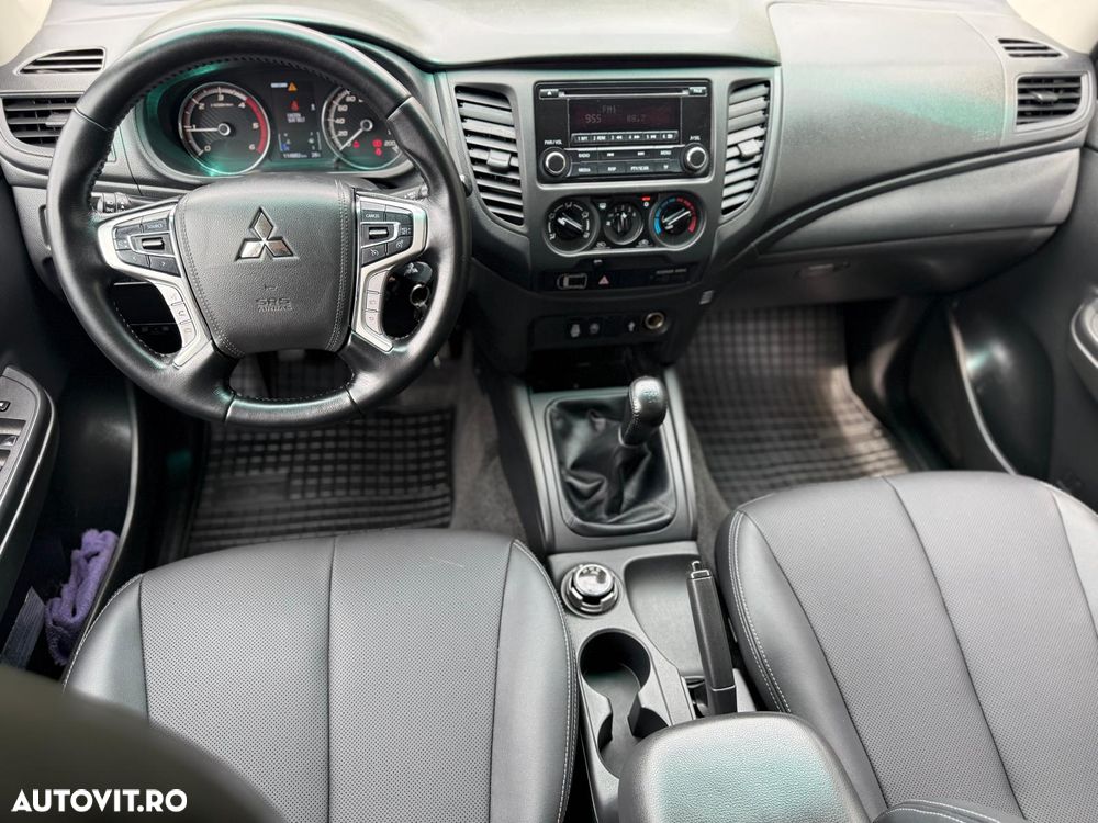Mitsubishi L200 Double Cab 2.2 DI-D M/T Instyle - 22