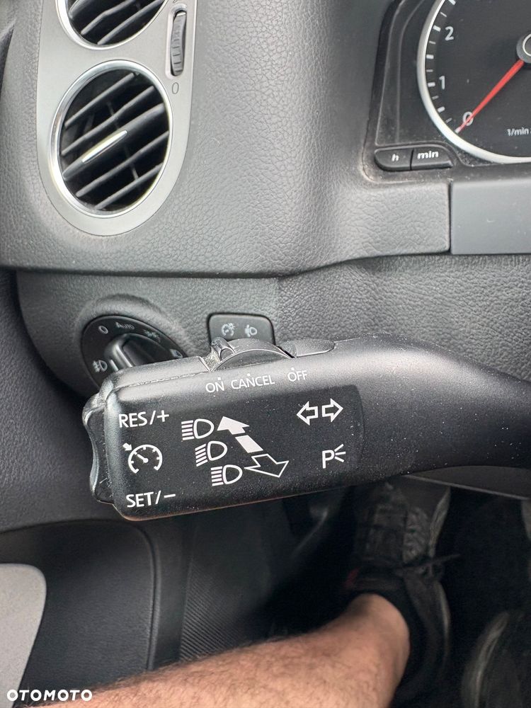 Volkswagen Tiguan - 14
