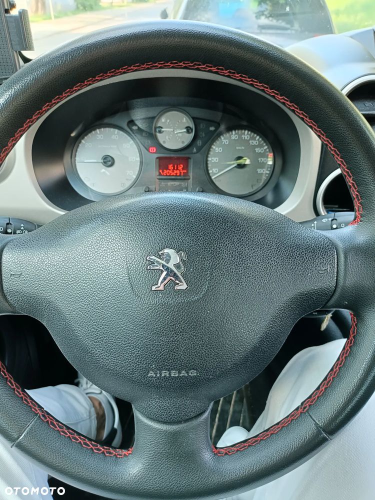 Peugeot Partner 1.6 HDi Active - 11