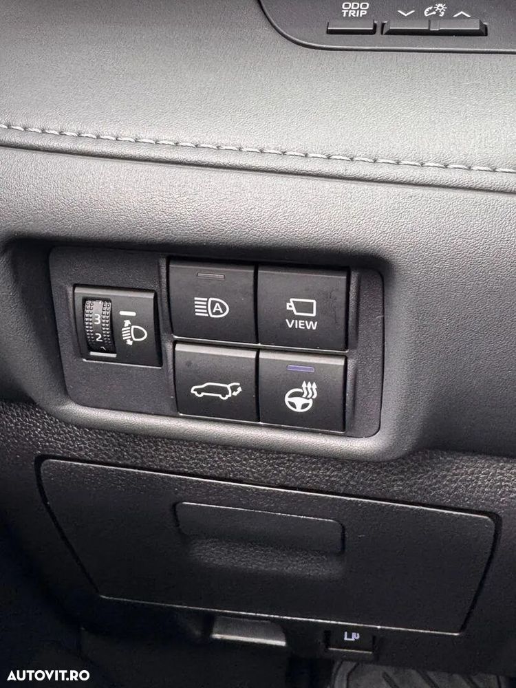 Toyota Highlander 2.5 L Dynamic Force 248CP Luxury Metallic - 34