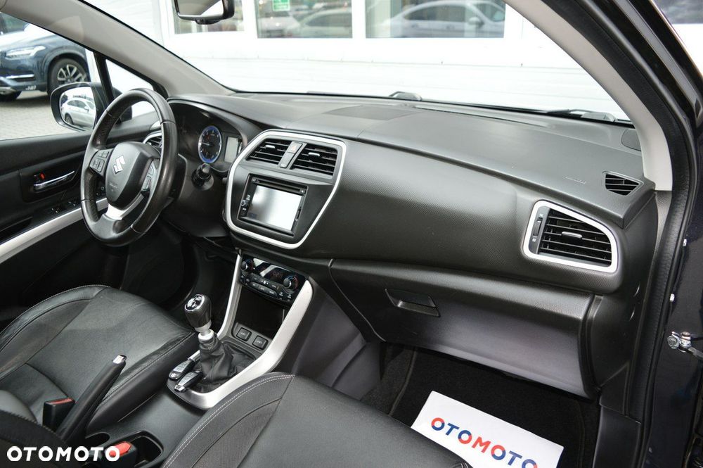 Suzuki SX4 S-Cross 1.6 DDiS Premium Plus - 25