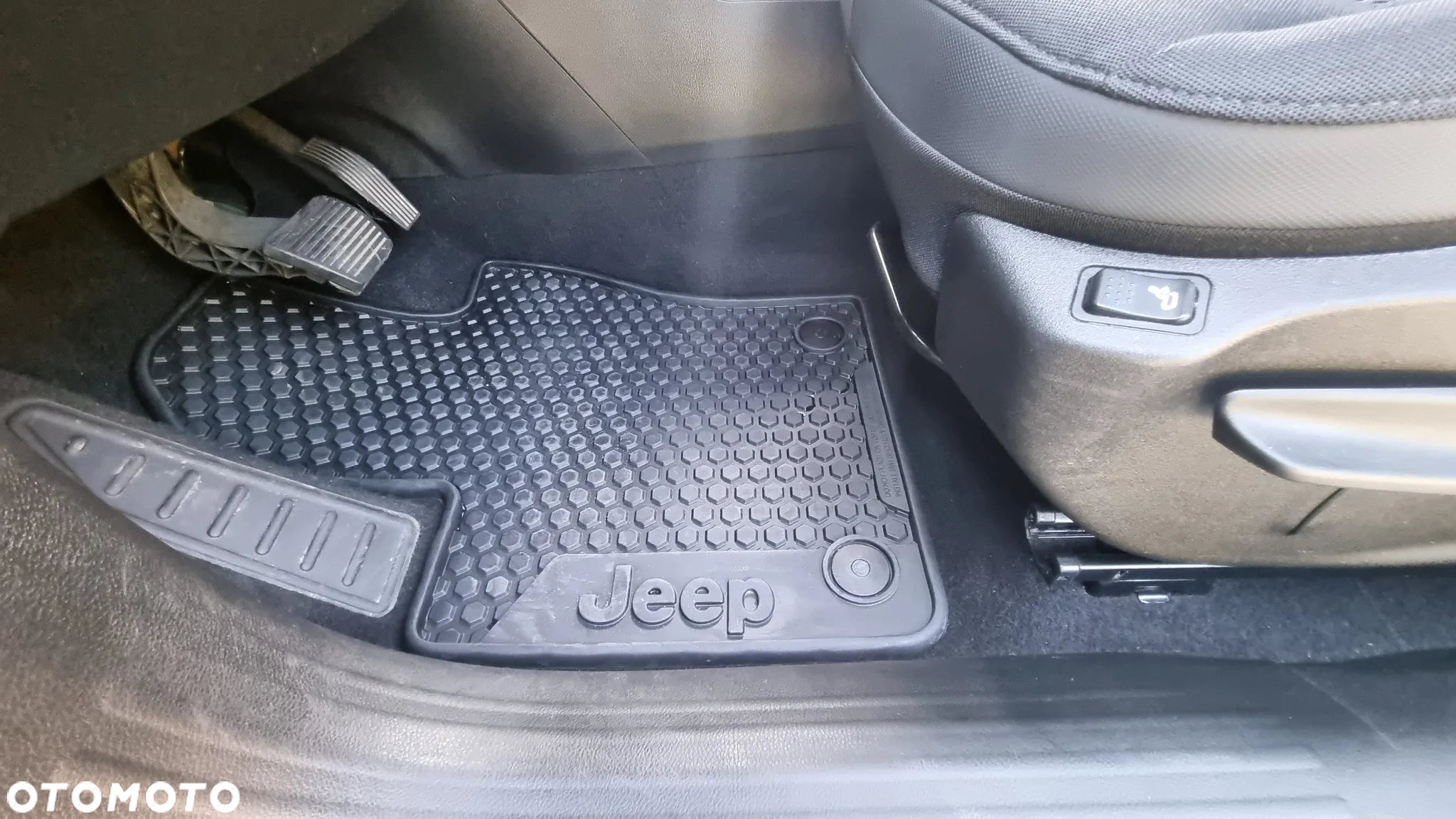 Jeep Renegade 1.3 GSE T4 Turbo Limited 4x4 S&S - 25