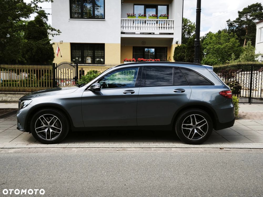 Mercedes-Benz GLC 220 d 4Matic 9G-TRONIC AMG Line - 3