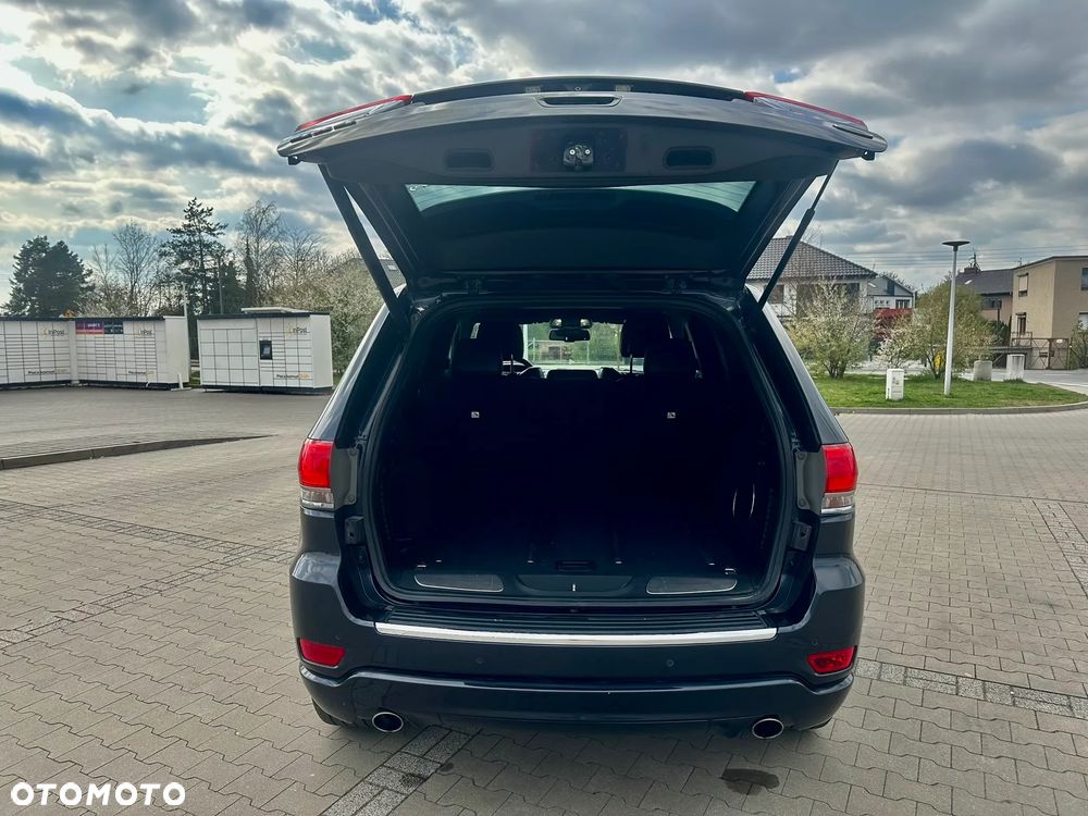 Jeep Grand Cherokee 5.7 V8 HEMI Overland - 22