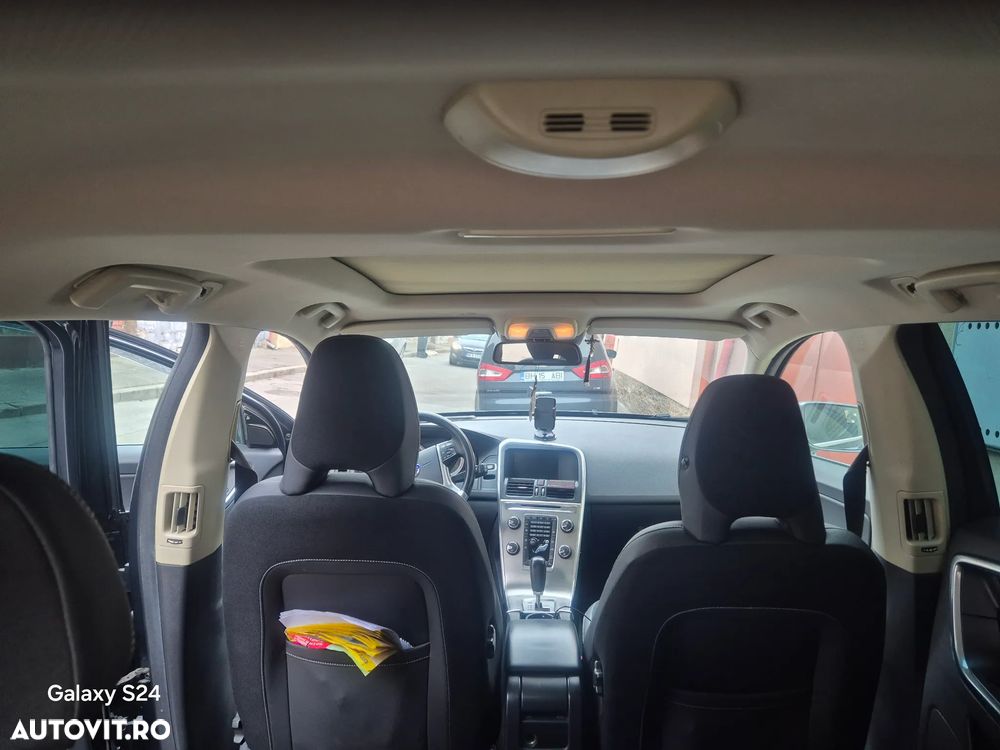 Volvo XC 60 D4 AWD Geartronic Kinetic - 40