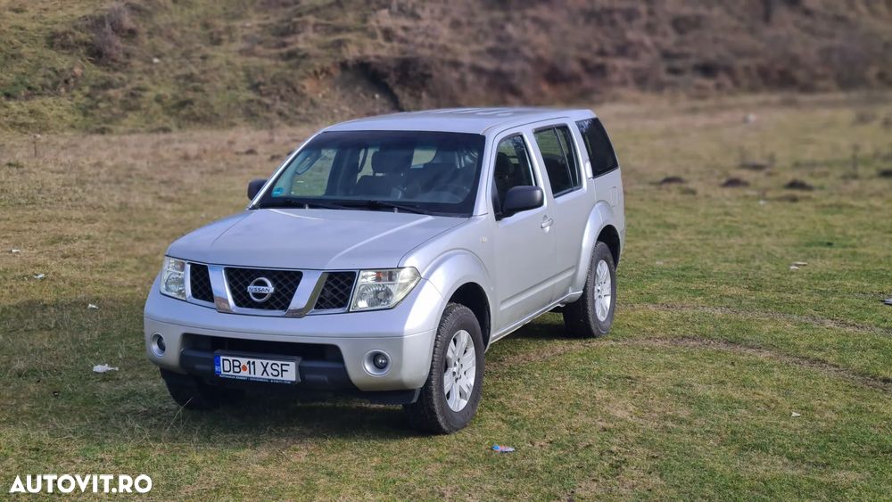 Nissan Pathfinder 2.5 dCi Comfort - 10