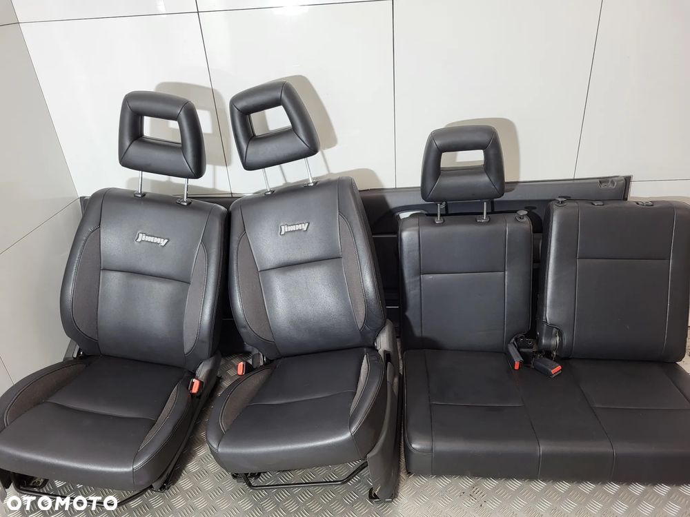 Suzuki Jimny Fotel Fotele Kanapa Skóra Grzane 2012R - 1