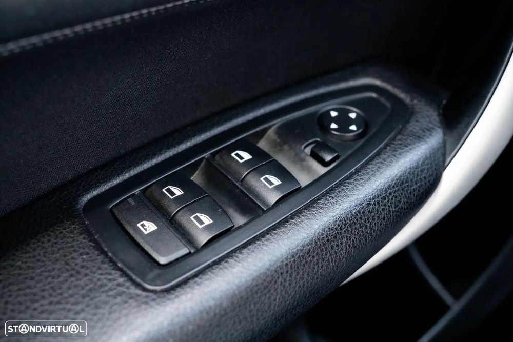 BMW 116 d Sport Line - 31