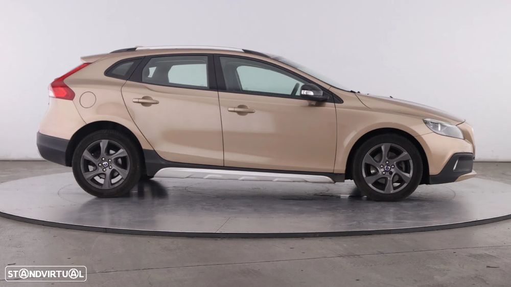 Volvo V40 Cross Country 1.6 D2 Momentum - 3