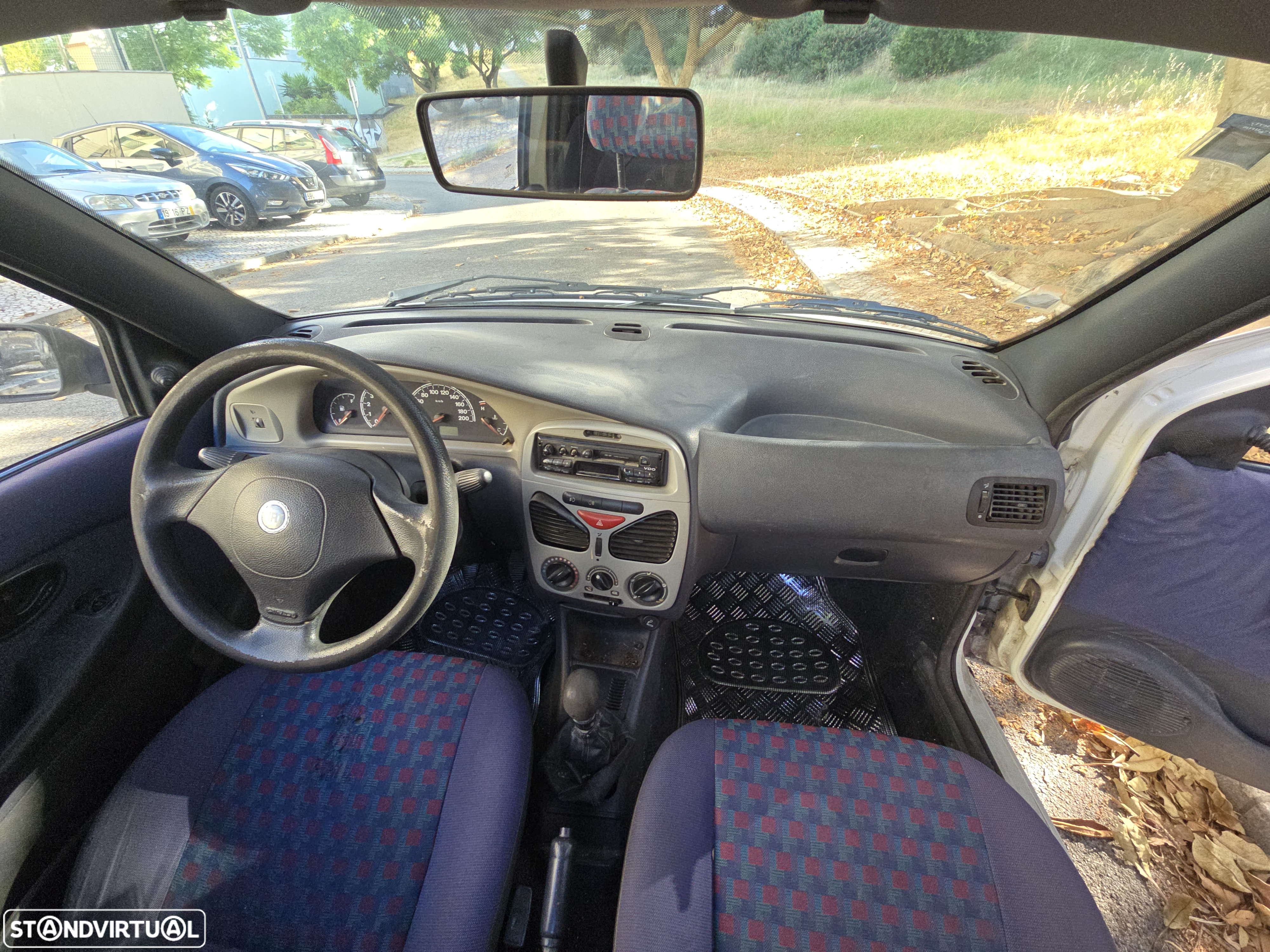 Fiat Strada 1.9 D - 18