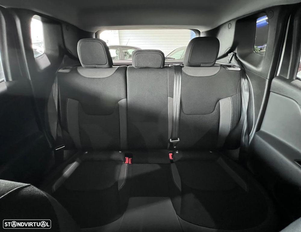 Jeep Renegade 1.5 TG e-Hybrid DCT - 6