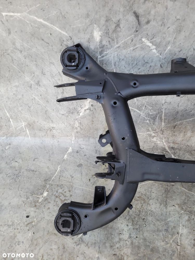 BELKA WÓZEK SANKI ZAWIESZENIA TYŁ TYLNE BMW X5 E70 - 2