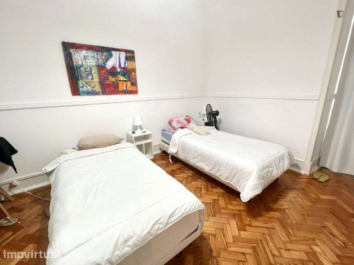 Quarto - localizado em Penha de França Lisbon - Grande imagem: 4/16