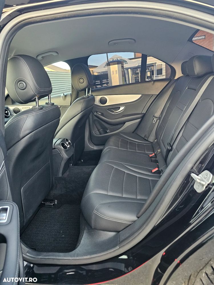 Mercedes-Benz C - 24