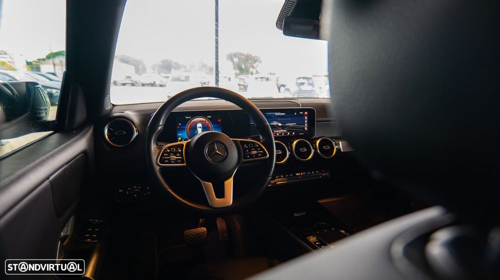 Mercedes-Benz GLB 180 d Progressive - 23