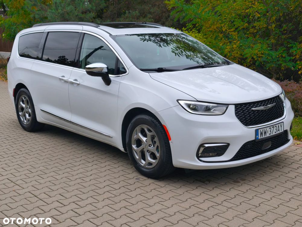 Chrysler Pacifica - 3